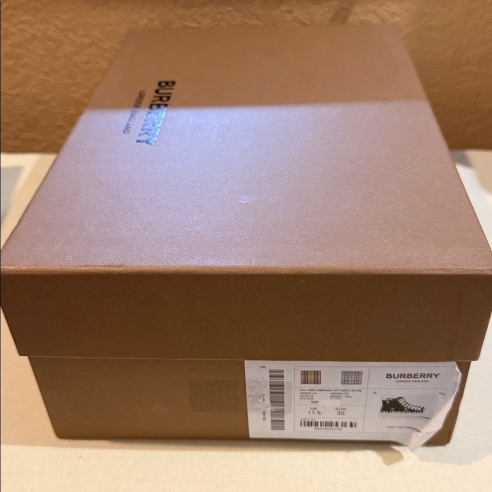 Burberry Tan Rectangular Box - Picture 4 of 6